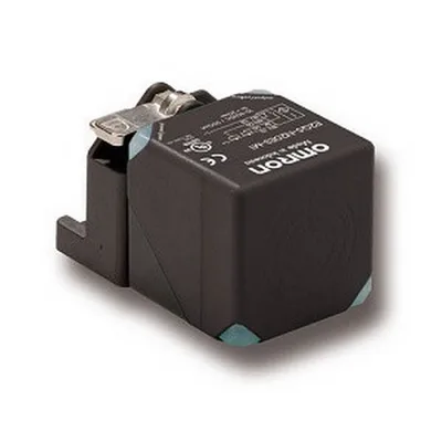 Square long-distance prox 40mm PNP