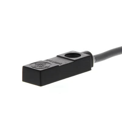 Plastic rectangular prox NO unshielded 3mm PNP